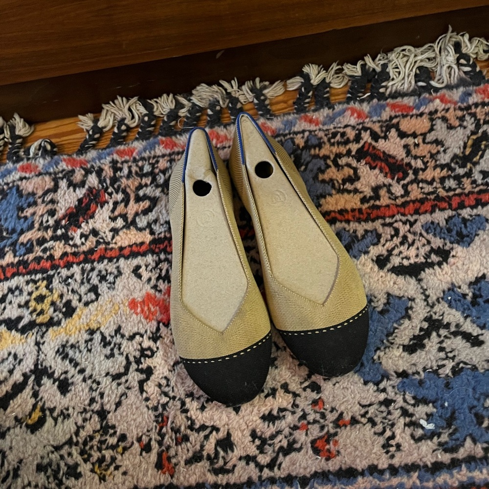 Rothy’s size 9 camel captoe flats